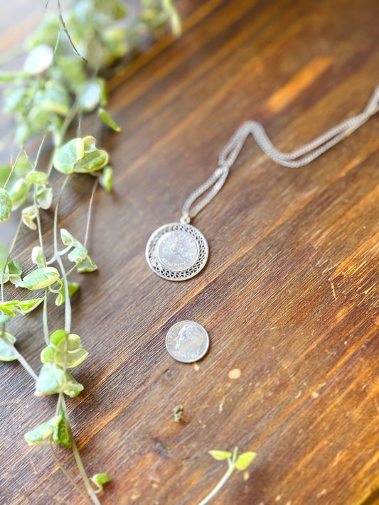 Vintage 1970s Engraved Aquarius Zodiac Necklace
