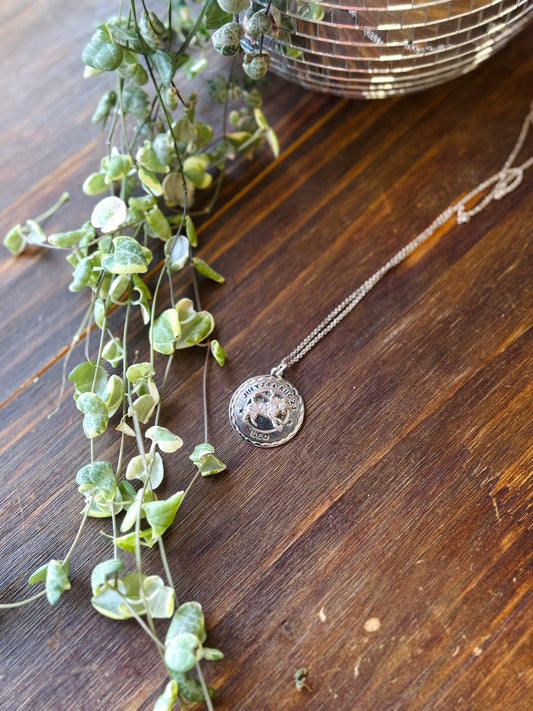 Vintage1 970S Leo Zodiac Necklace