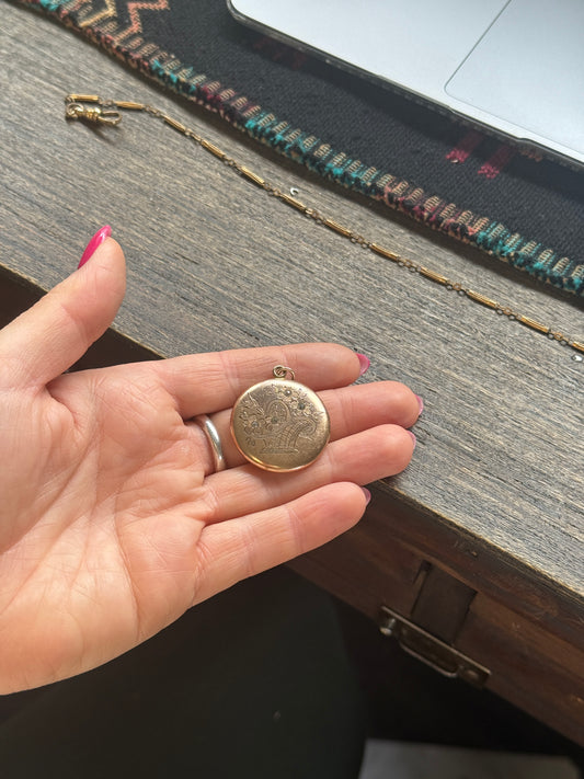 Antique Gold Fill Flower Basket Locket