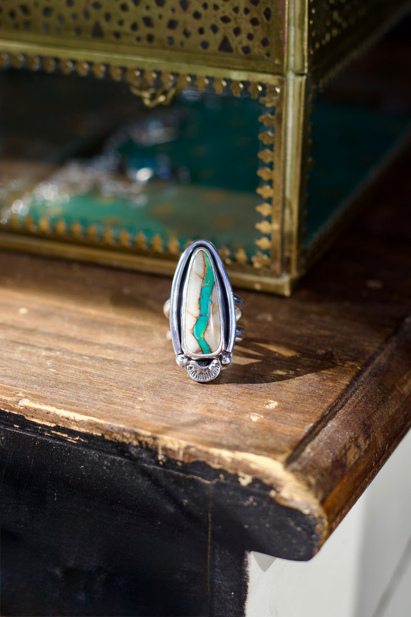 Royston Ribbon Ring size 7.5