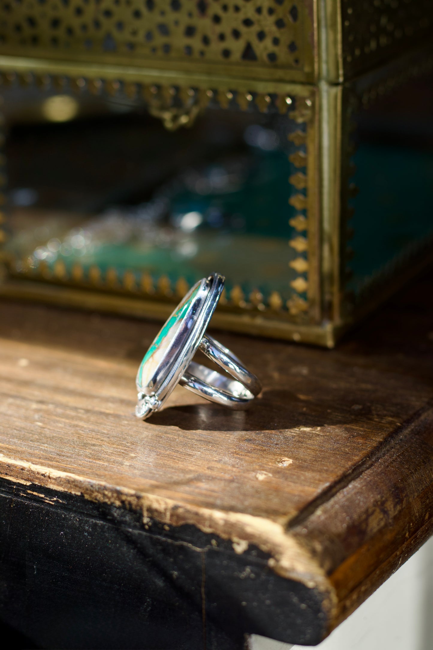 Royston Ribbon Ring size 7.5