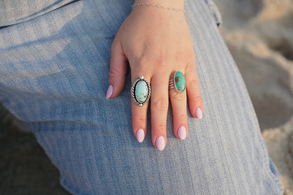 Lone Mountain Turquoise Size 9.5