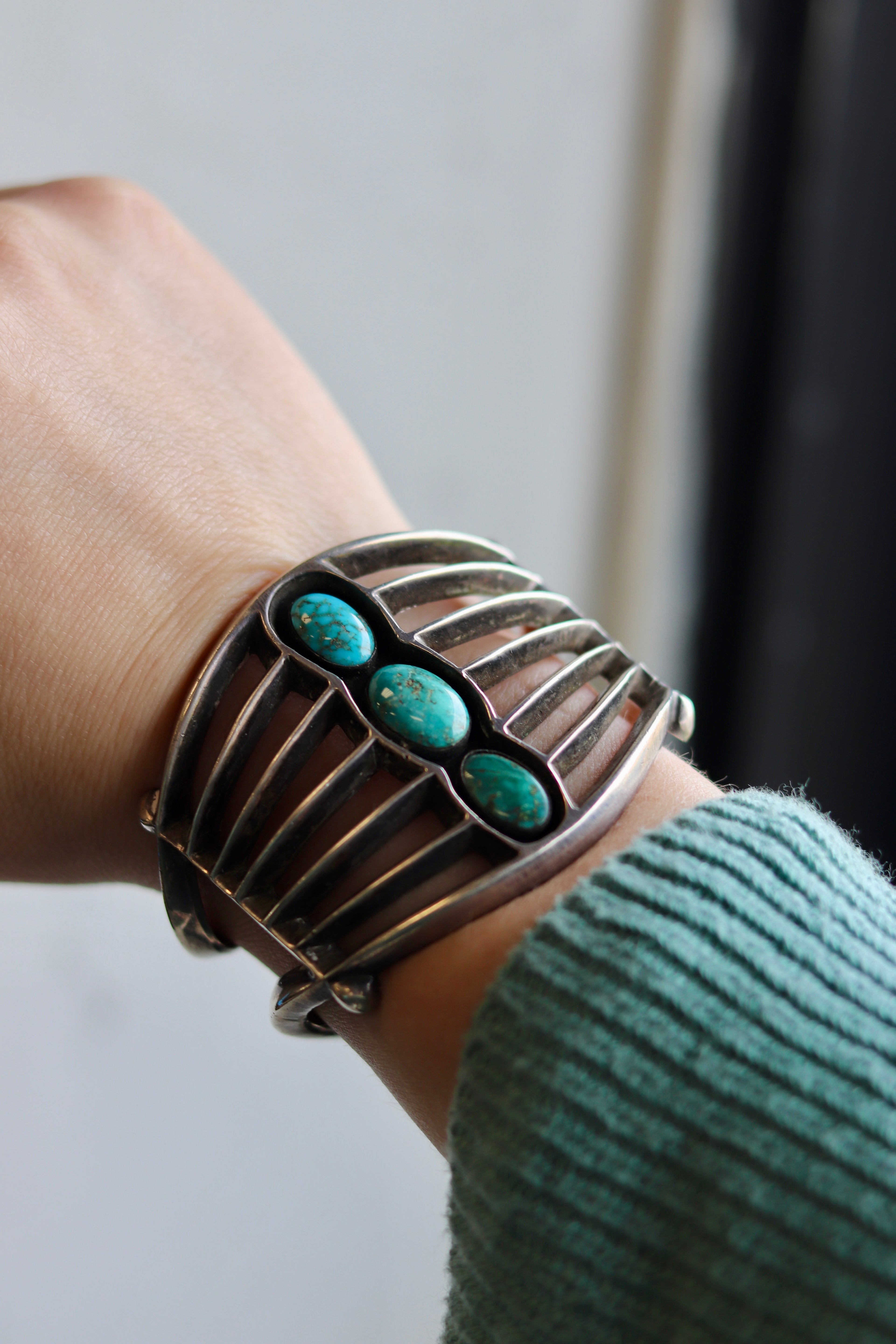 Vintage Navajo Tufa Cast Cuff Bracelet c. 1950s – Heavy Sterling Silver