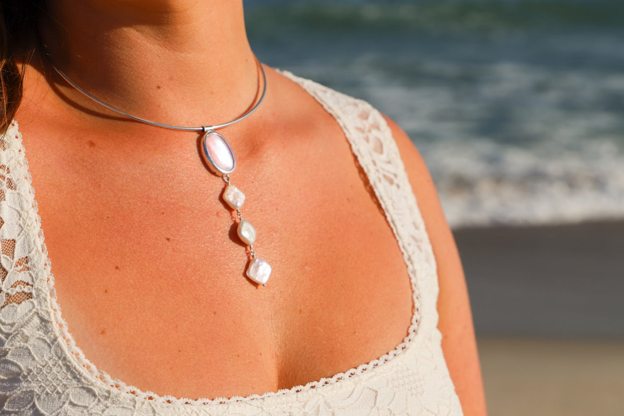 Pink mussel + pearls choker