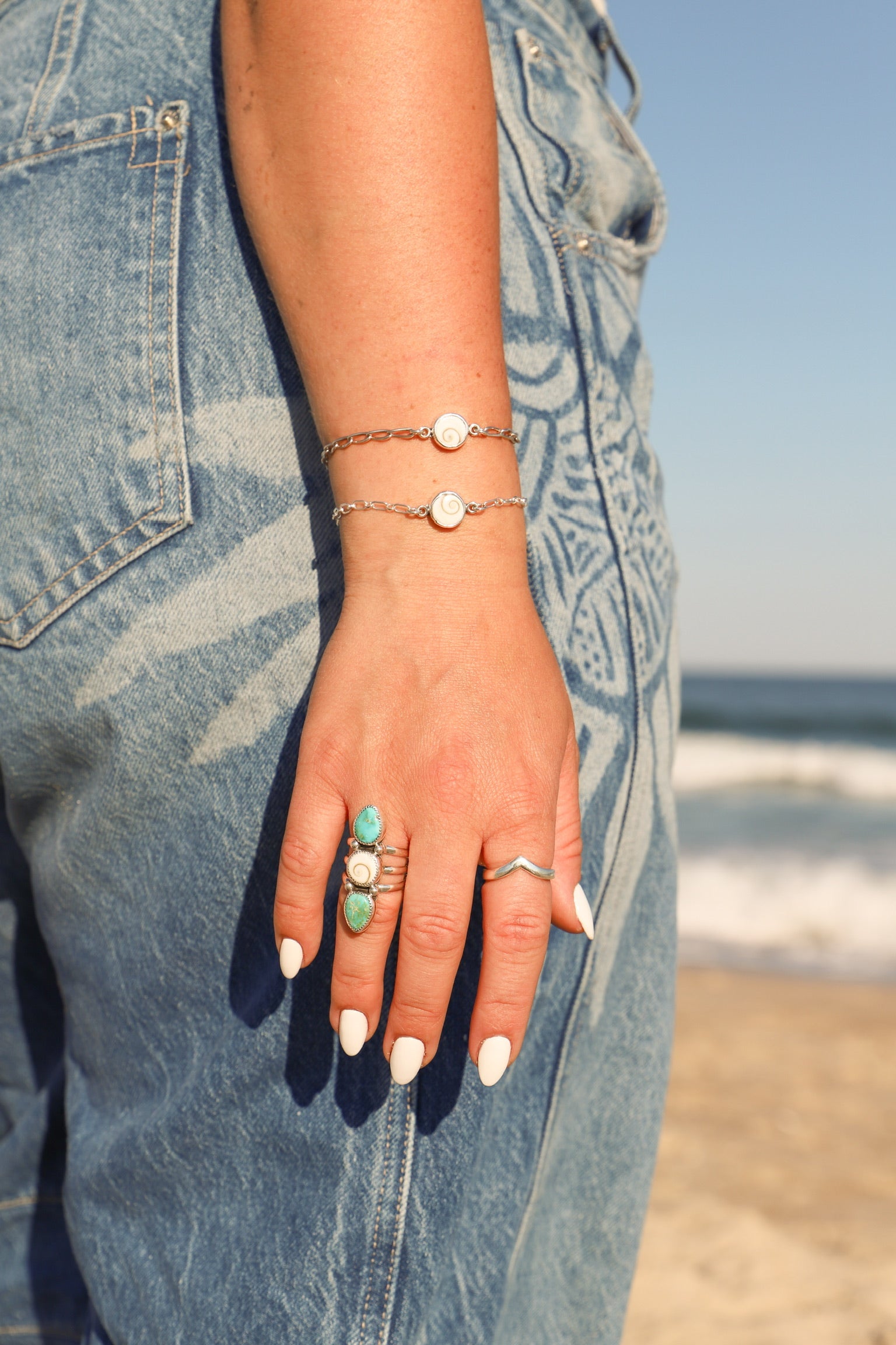Turquoise + Shiva shell size 7
