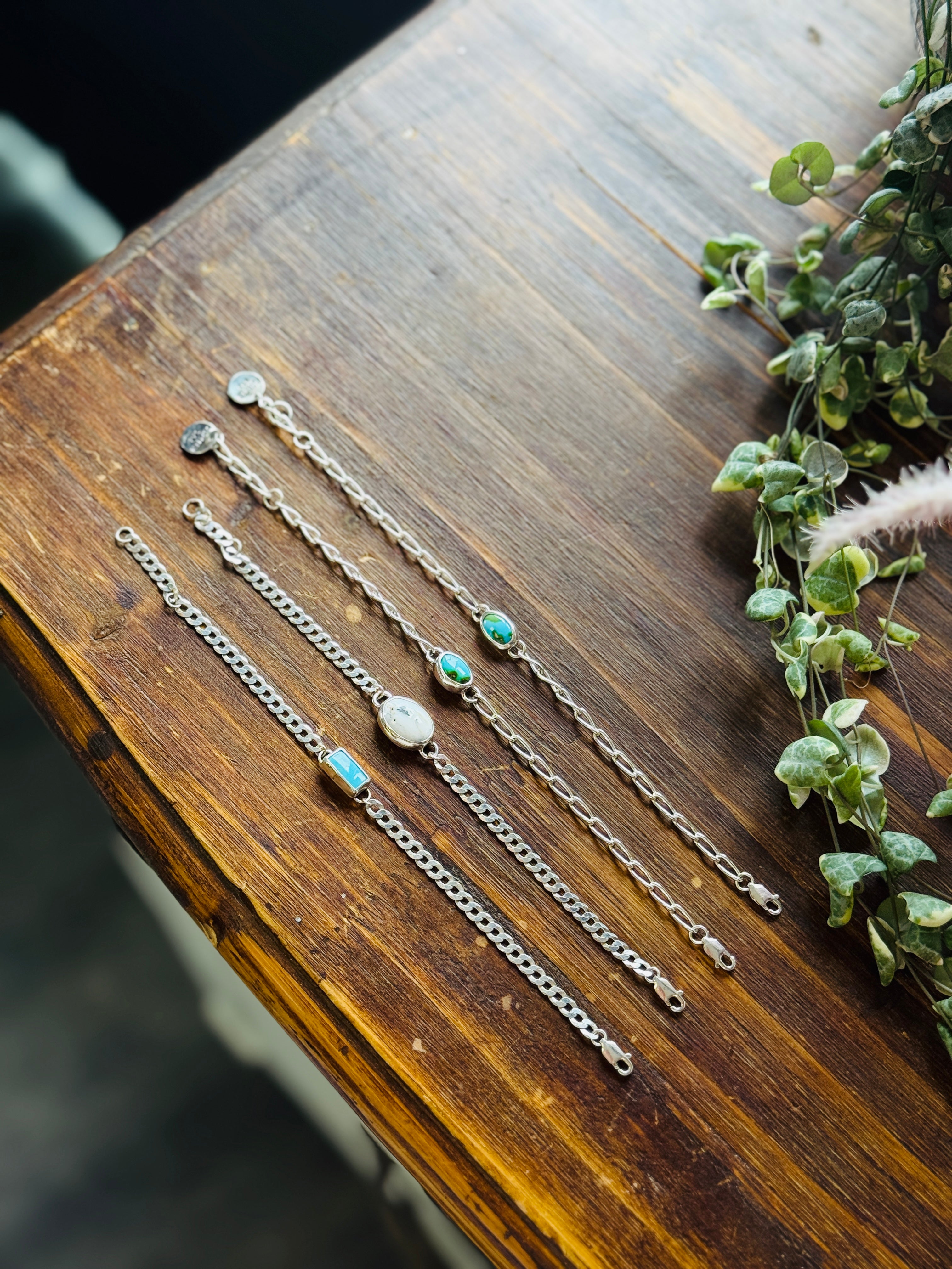 White Buffalo Curb Chain Bracelet