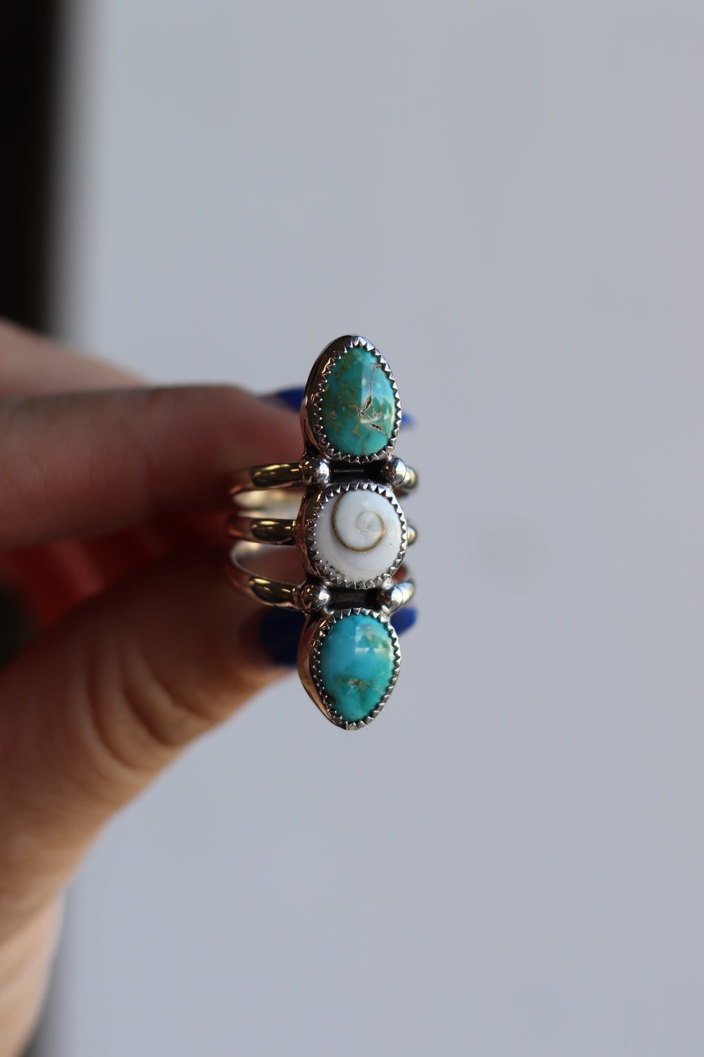 Turquoise + Shiva shell size 7