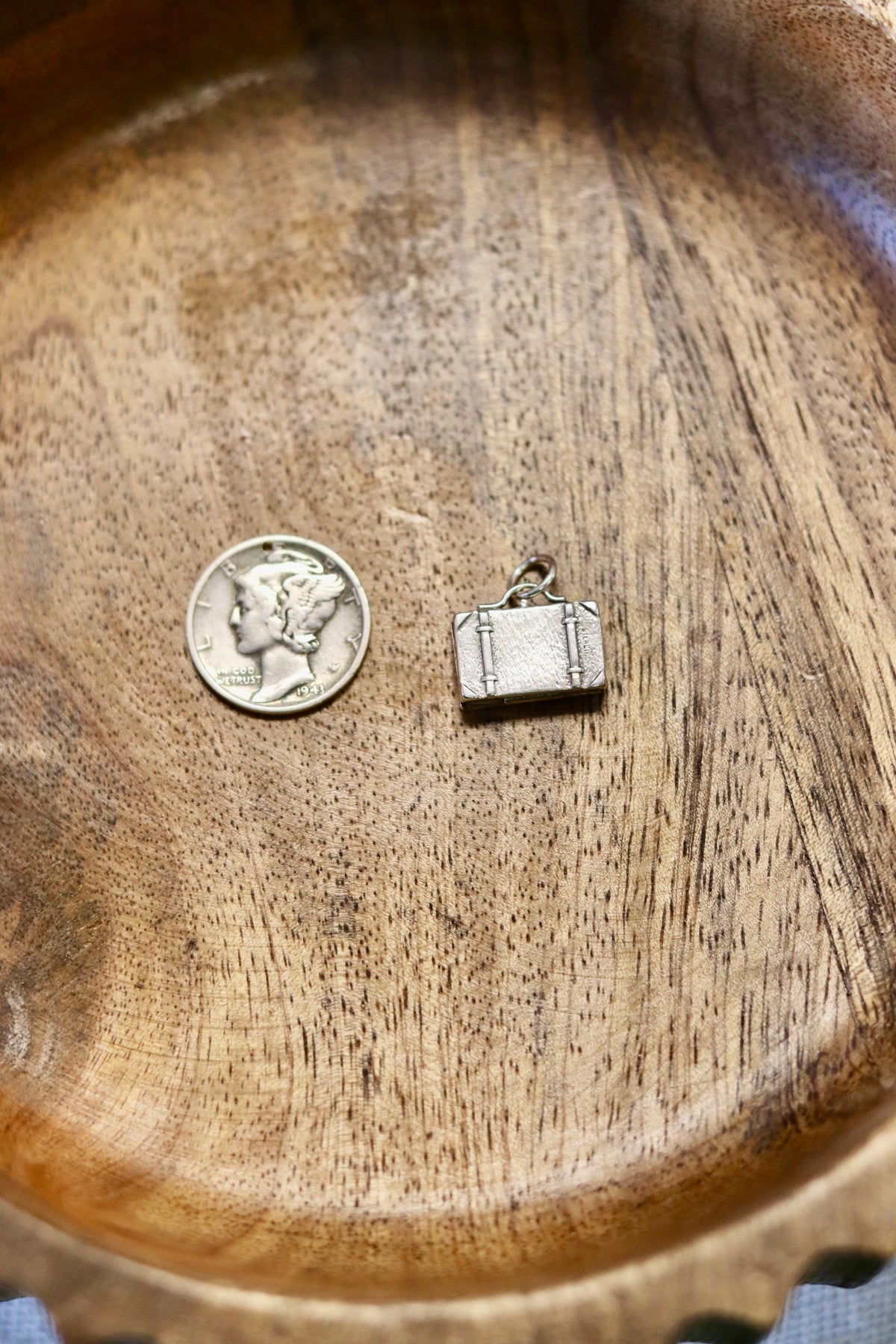 Vintage Suitcase Charm, Opens 925