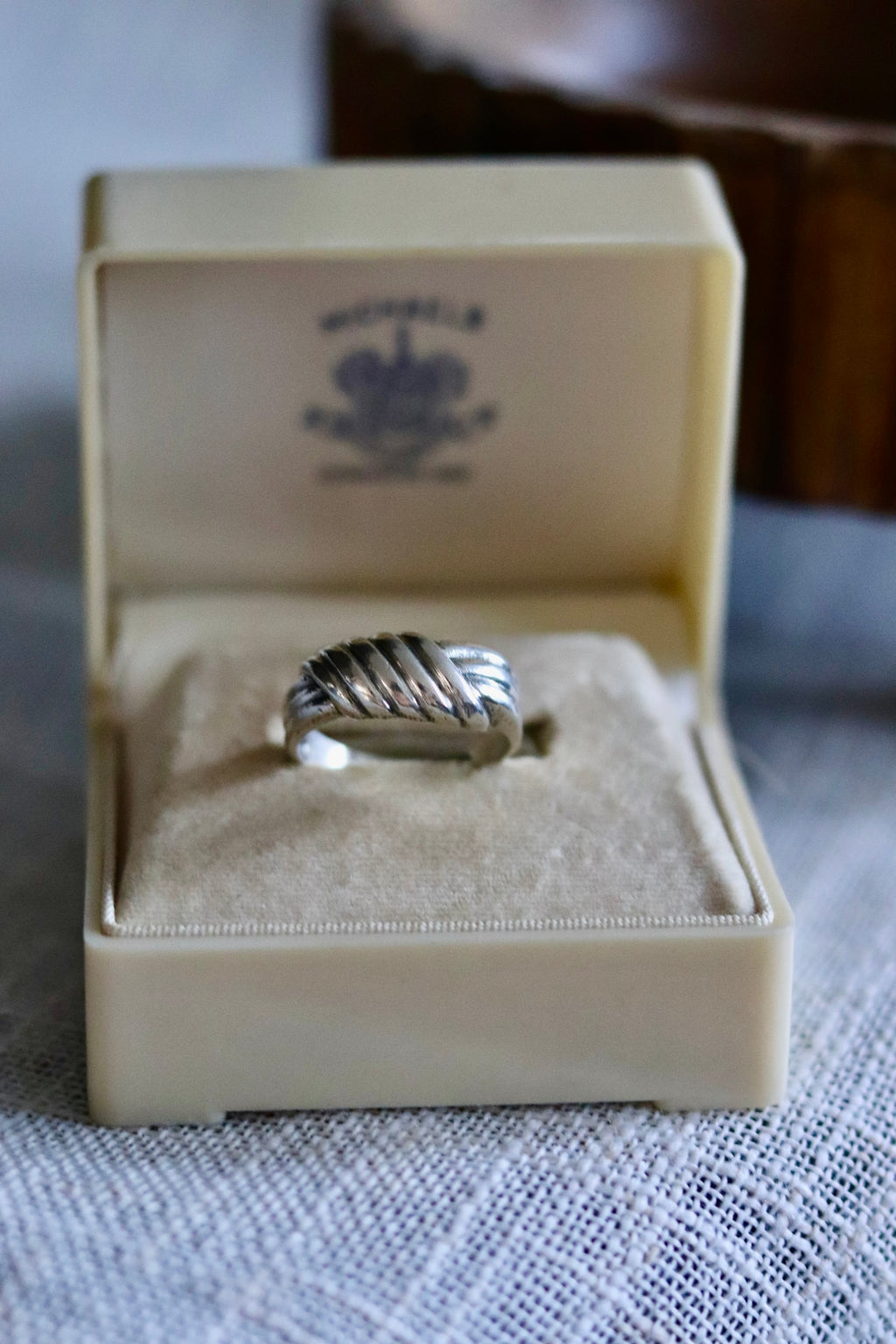 Vintage Twist Signet Ring Sz. 8
