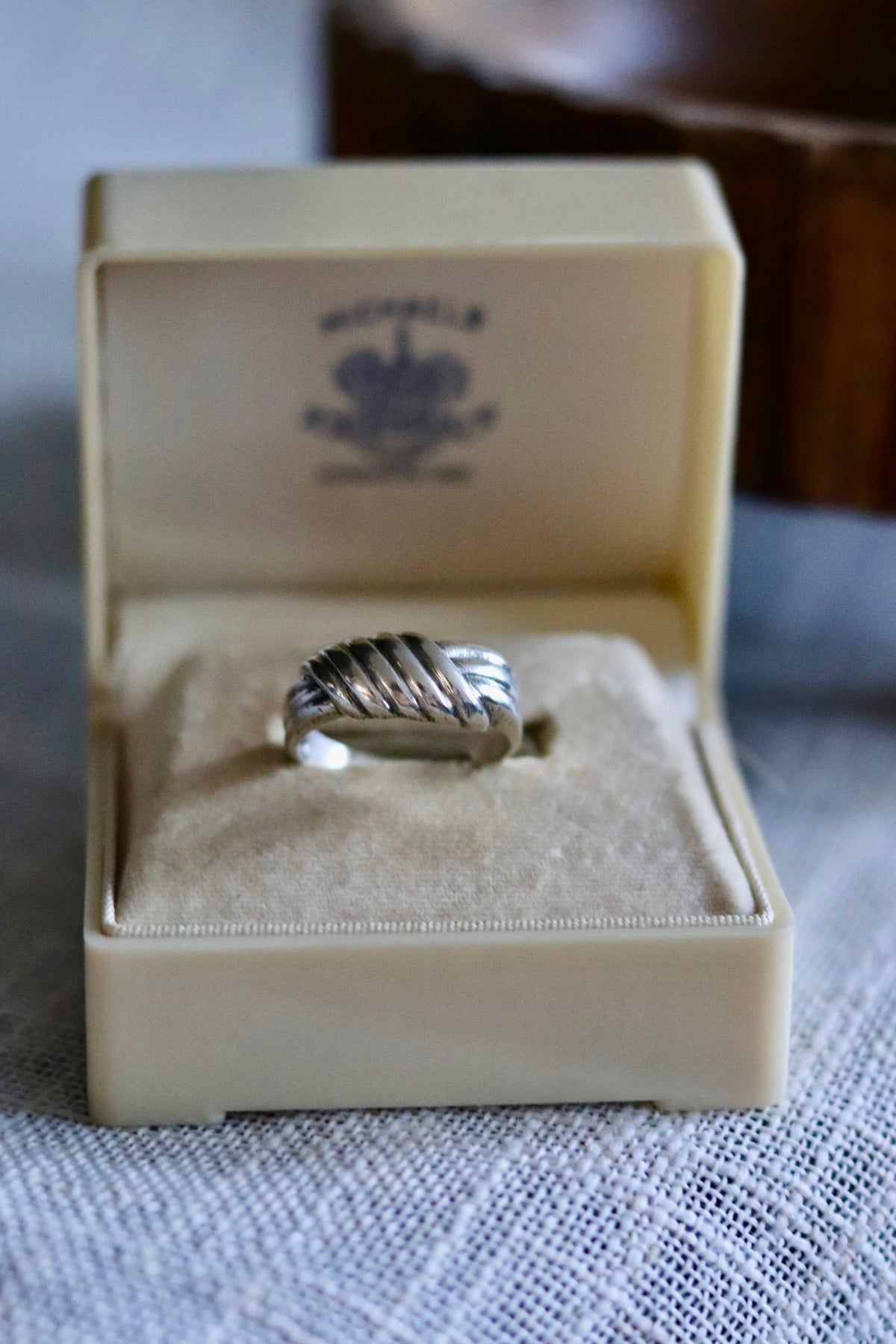 Vintage Twist Signet Ring Sz. 8